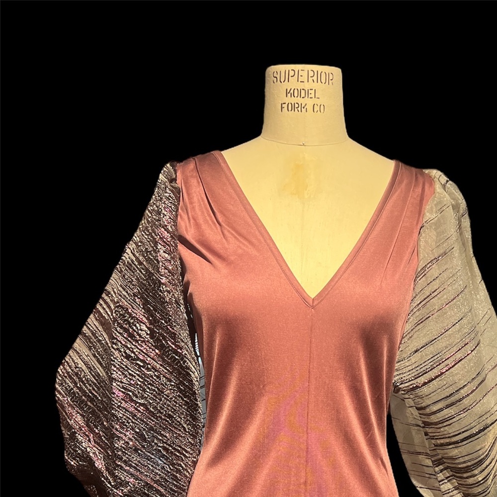 Pink Sheath Dress with Bishop Sleeves and V-Neck